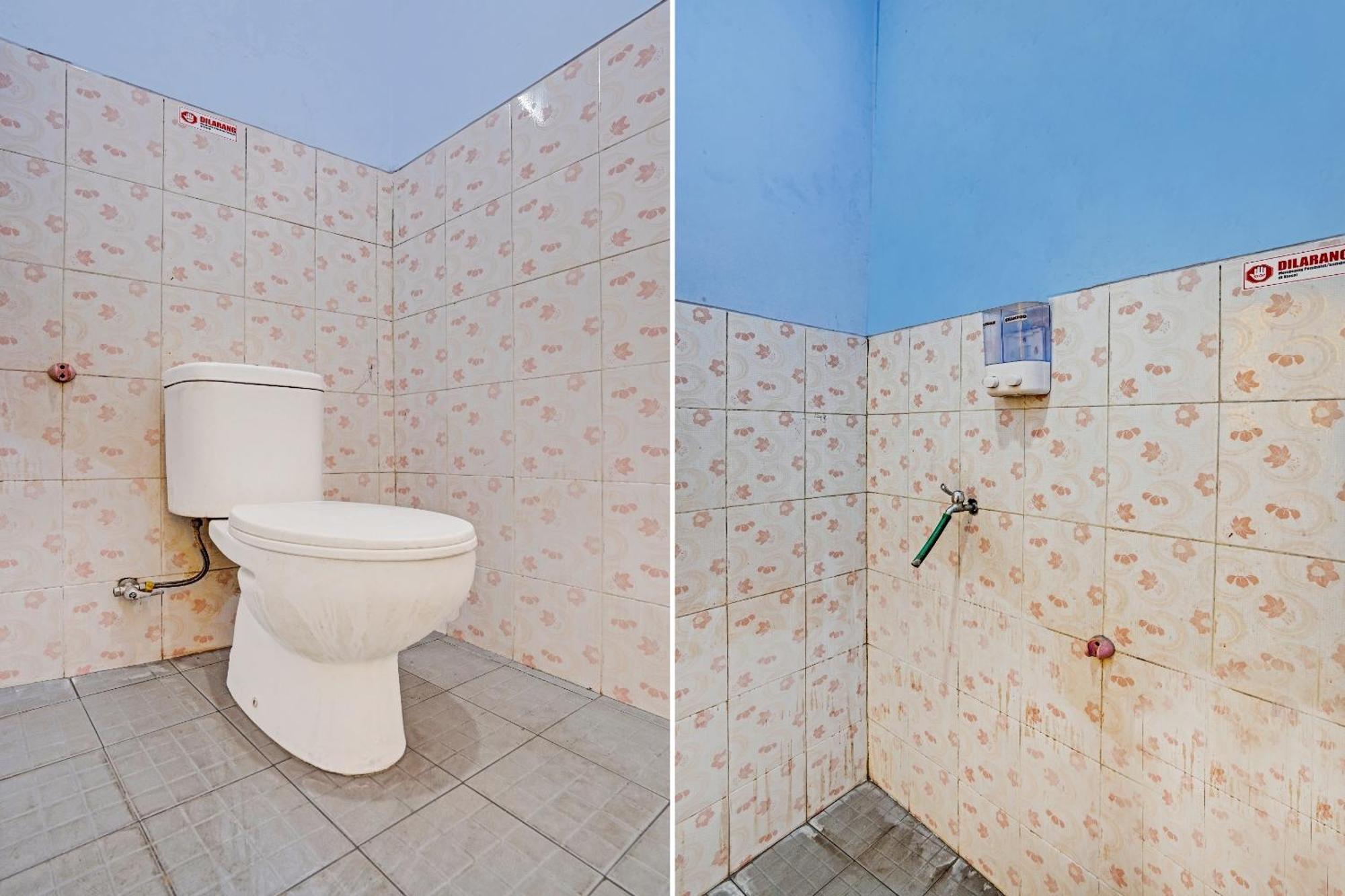 Oyo 90234 Dhoho Family Guest House Кедири Екстериор снимка